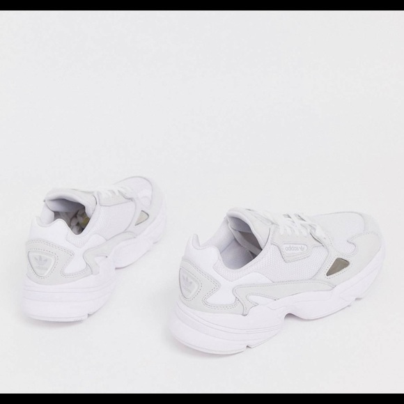 Adidas falcon in triple white - Picture 3 of 3